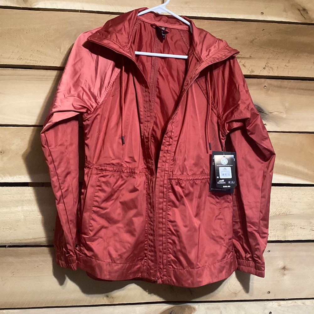 Avía Rain Jacket